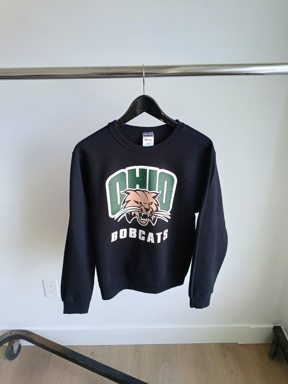 VTG Y2K Ohio Bobcats Sweatshirt Small Black Jerzees NuBlend NCAA College Varsity